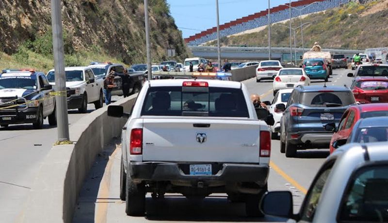 Policías abaten a delincuente en ‘la Internacional’ en Tijuana