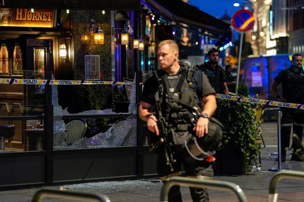 La Policía calificó como un acto terrorista el tiroteo en Oslo y pidió la suspensión de la marcha del orgullo LGBT+