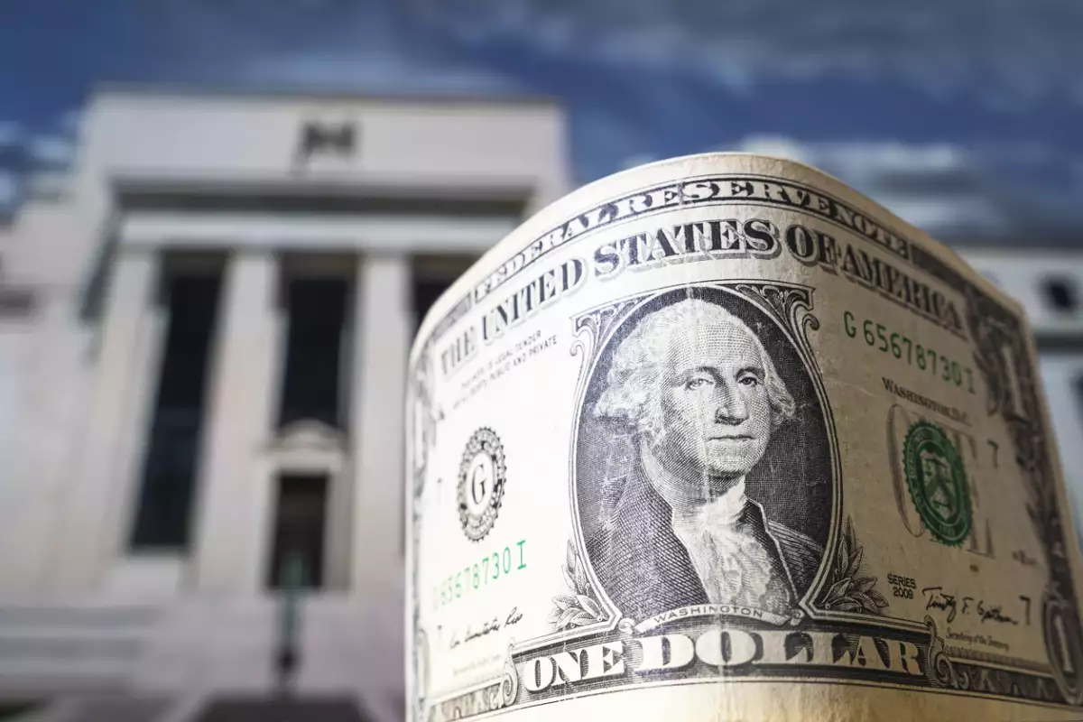 El peso sigue perdiendo terreno frente al dólar