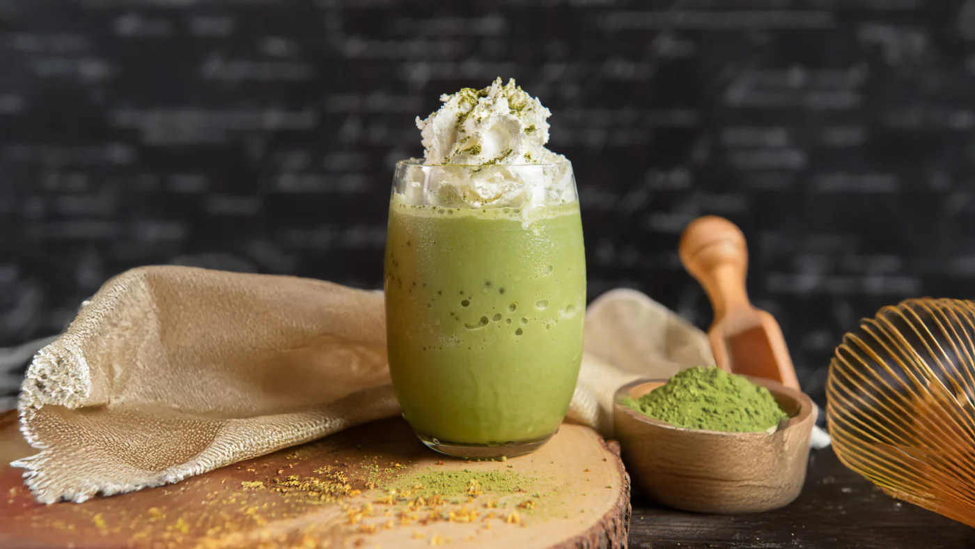 ¿Por qué el mundo está obsesionado con el matcha? La sorprendente historia detrás del polvo verde
